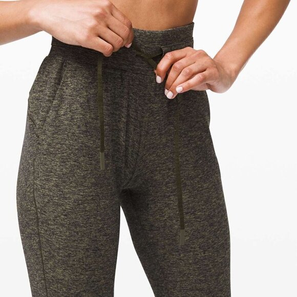 Lululemon | Ready To Rulu Pant *29"  Size 4 - Picture 4 of 9